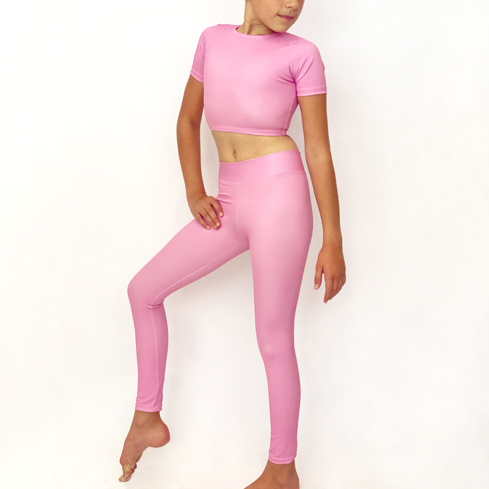 Kikx Crop Top with Short Sleeves in Plain Pastel Pink