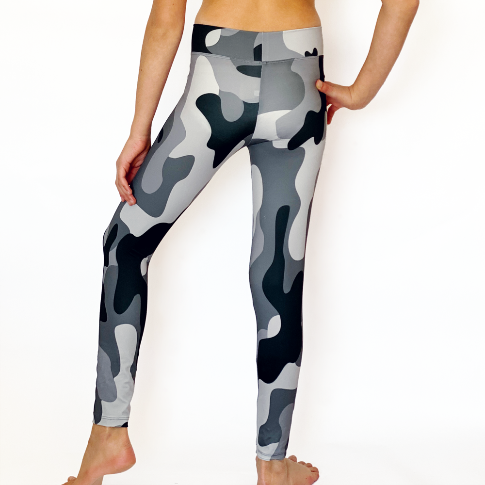Kikx Full Length Leggings with High Waist in Grey Large Military Camo