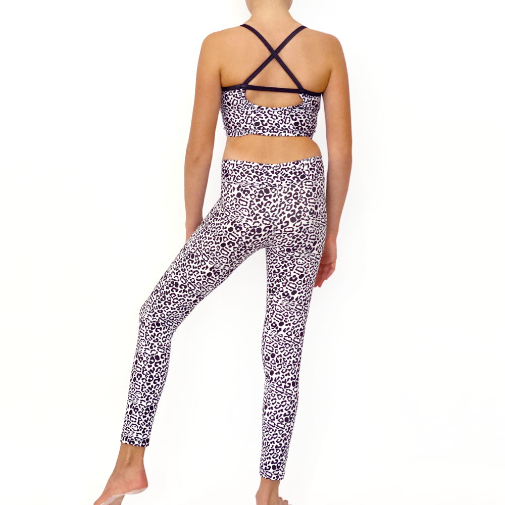 Kikx Full Length Leggings with High Waist in Leopard Print on White
