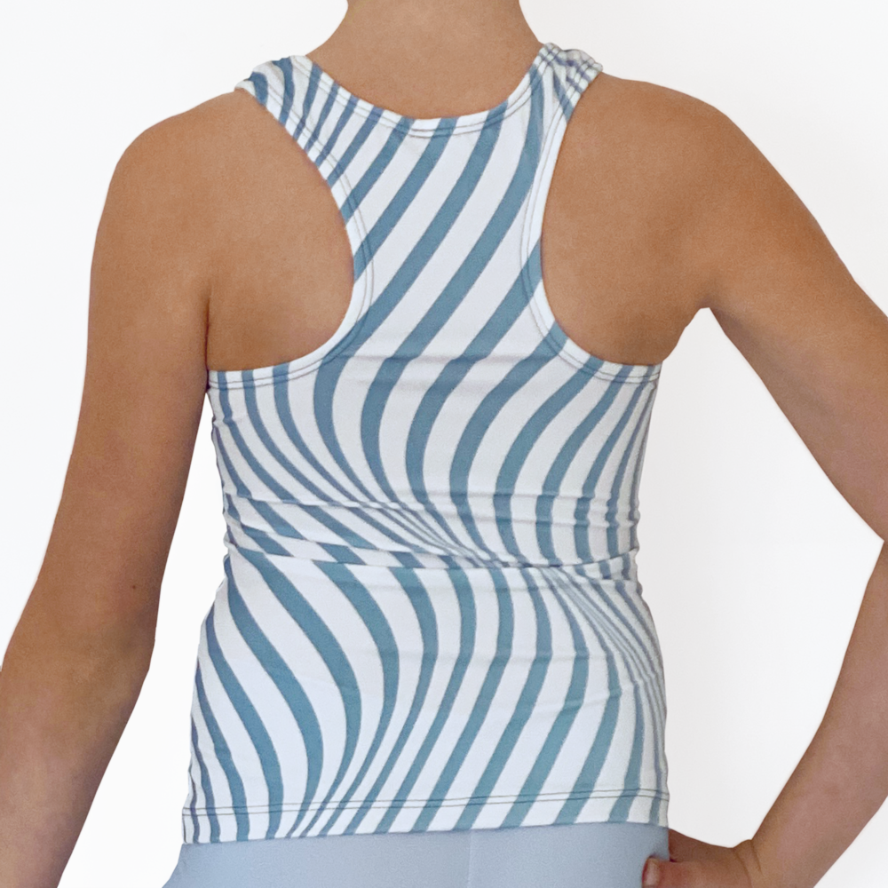 Kikx Kayla Style Sleeveless Full Length Racer Back Top in Large Wavy Illusion Blended Aqua to Teal on White