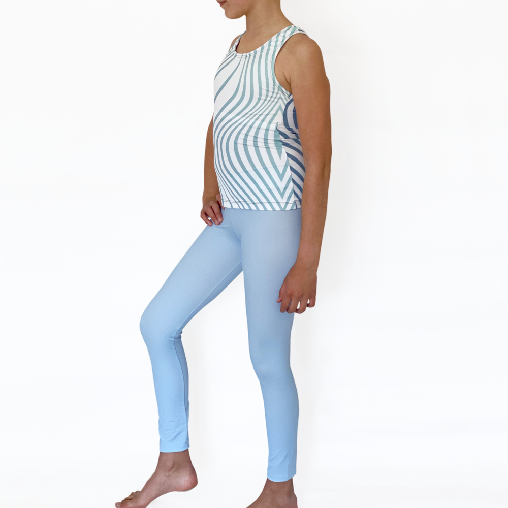 Kikx Kayla Style Sleeveless Full Length Racer Back Top in Large Wavy Illusion Blended Aqua to Teal on White