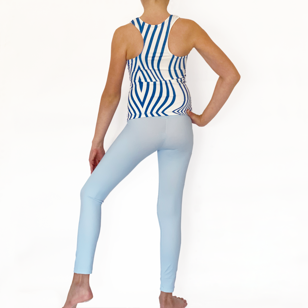 Kikx Kayla Style Sleeveless Full Length Racer Back Top in Large Wavy Illusion Dark Blue on White
