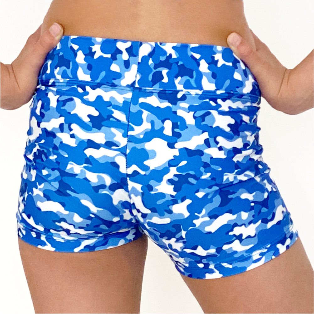 Kikx Hot Pants with High Waist in Blue Army Camo