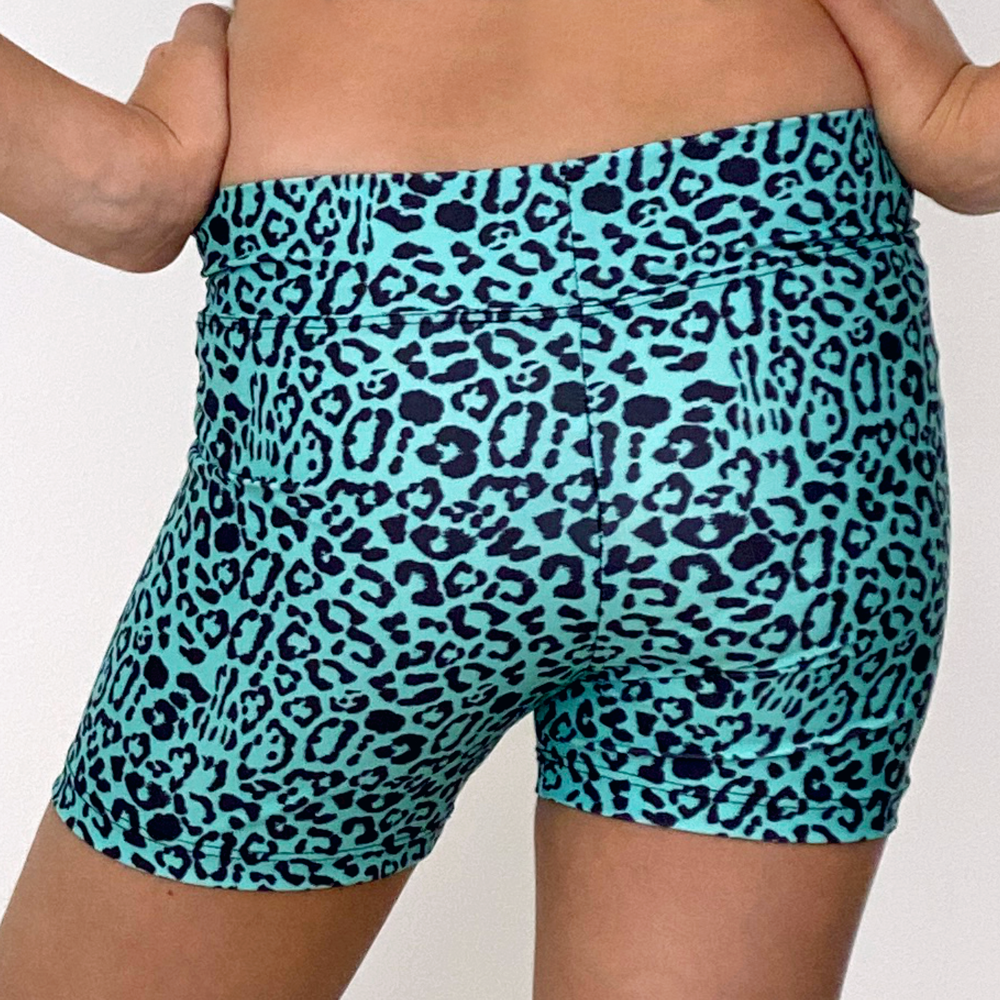Kikx Mid Thigh Length Leggings with High Waist in Leopard Print on Pale Aquamarine